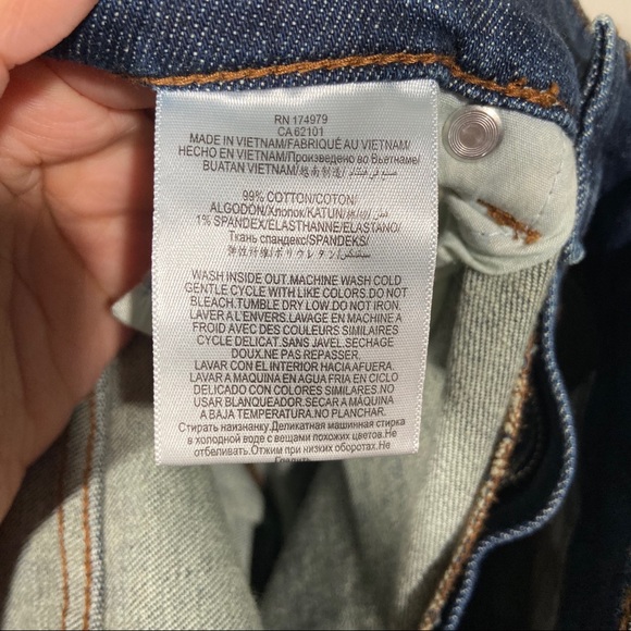 ❣️ SALE 🤍 NWT Bcbg Dark Wash Jeans 23 MSRP $88 - Picture 6 of 7